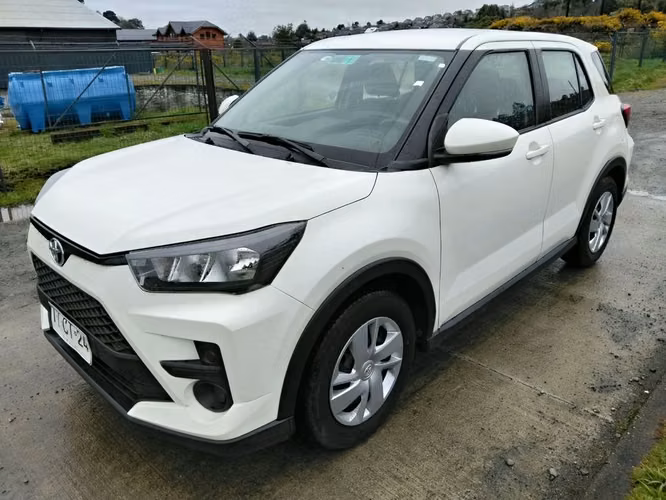 TOYOTA RAIZE 2025