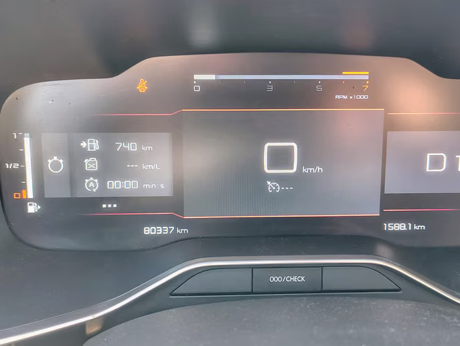 Amplio, seguro y económico SUV Familiar Diésel motor 1.5 BlueHDI
