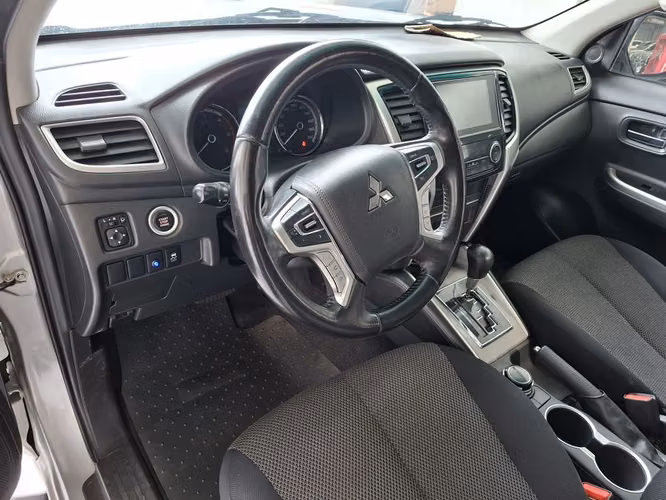 MITSUBISHI L200 2022 - Imagen 11