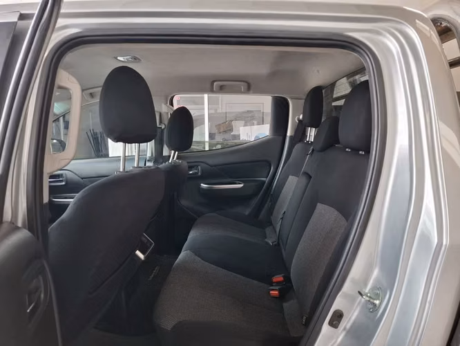 MITSUBISHI L200 2022 - Imagen 20