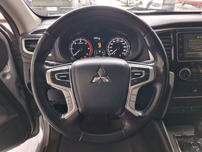 MITSUBISHI L200 2022 - Imagen 13