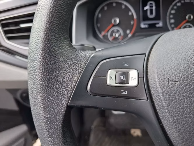 VOLKSWAGEN POLO 2022