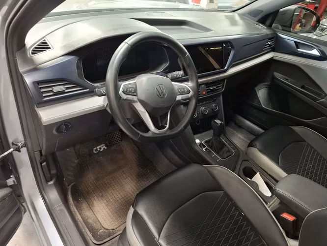 VOLKSWAGEN TAOS 2023