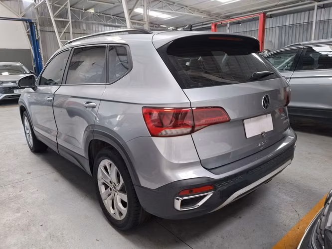 VOLKSWAGEN TAOS 2023