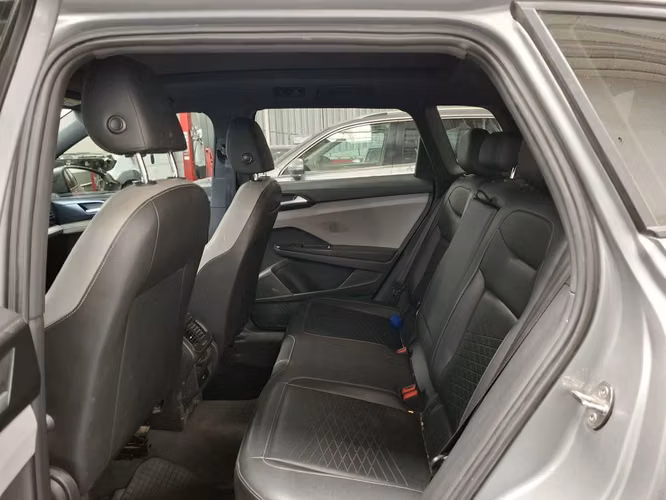 VOLKSWAGEN TAOS 2023