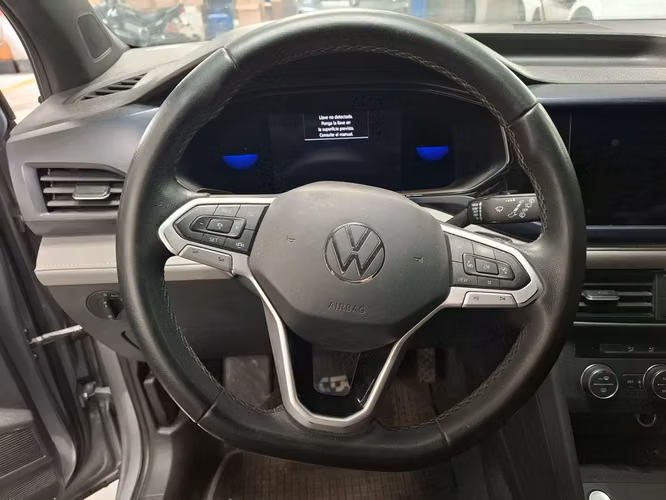 VOLKSWAGEN TAOS 2023