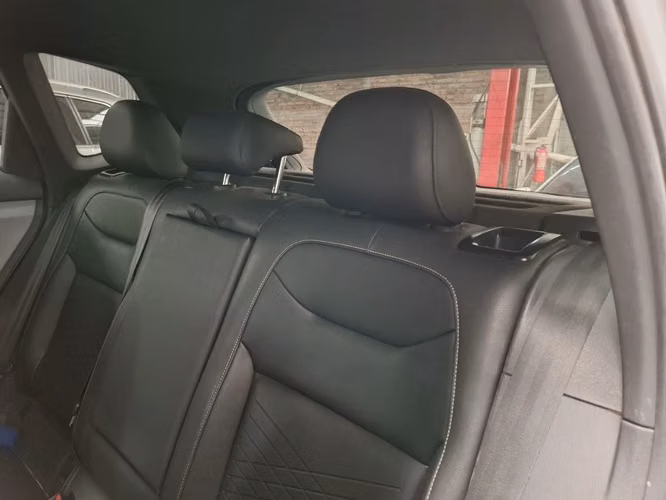 VOLKSWAGEN TAOS 2023