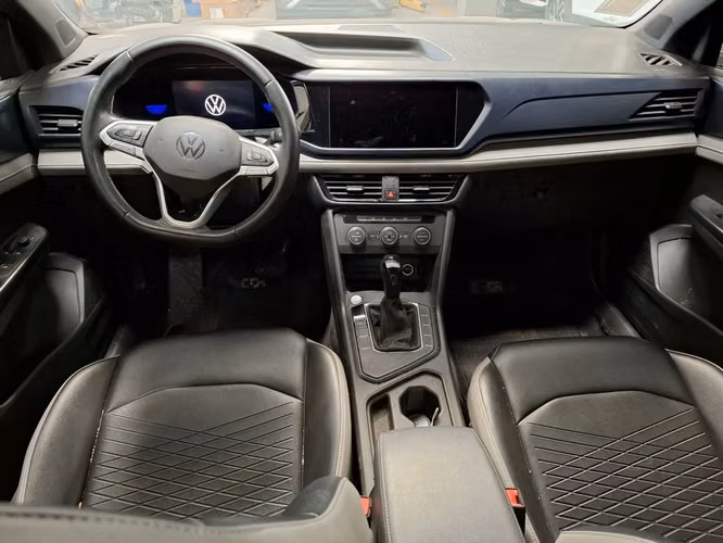 VOLKSWAGEN TAOS 2023