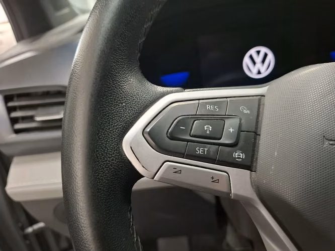 VOLKSWAGEN TAOS 2023