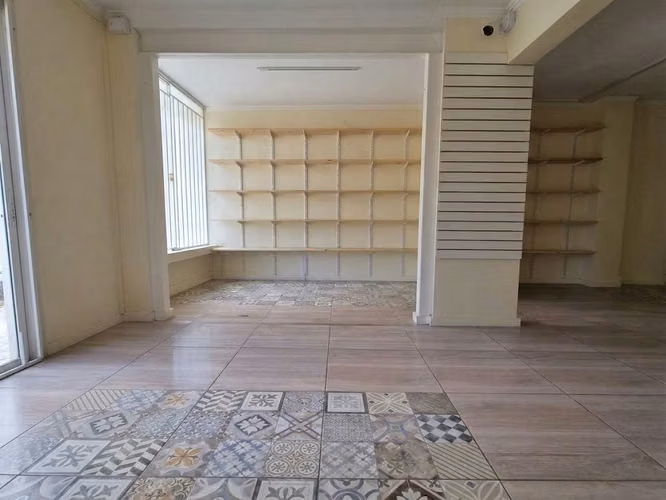 Local Comercial con Excelente Ubicación - Imagen 4