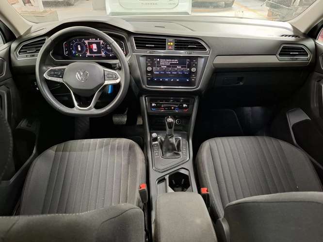 VOLKSWAGEN TIGUAN 2025 - Imagen 12