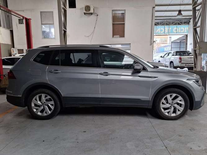 VOLKSWAGEN TIGUAN 2025 - Imagen 5