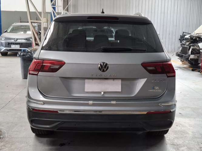 VOLKSWAGEN TIGUAN 2025 - Imagen 7