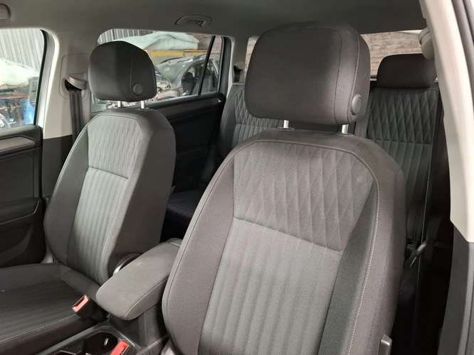 VOLKSWAGEN TIGUAN 2025 - Imagen 19