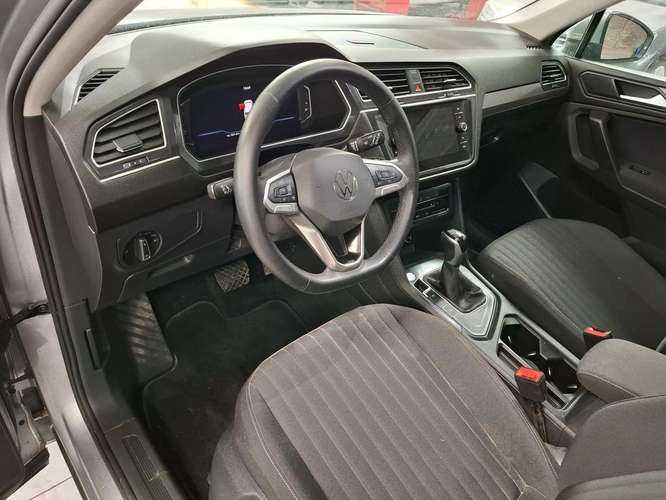 VOLKSWAGEN TIGUAN 2025 - Imagen 11