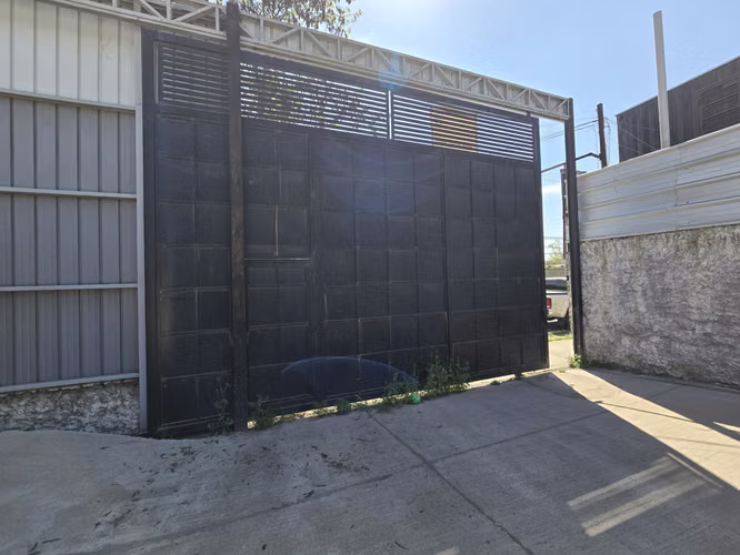 EL BOSQUE: PROPIEDAD USO MIXTO (NO OFENSIVO) 700m2, CON GALPON Y CASA. - Imagen 10