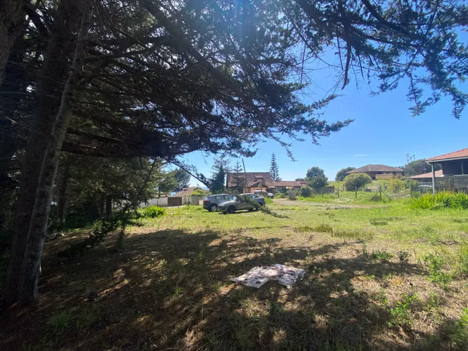 Sitio a pasos de la Playa en zona urbana (182612)
