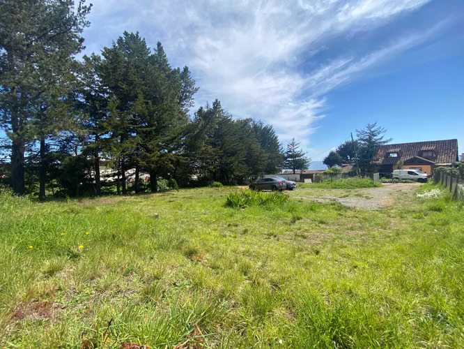 Sitio a pasos de la Playa en zona urbana (182612)