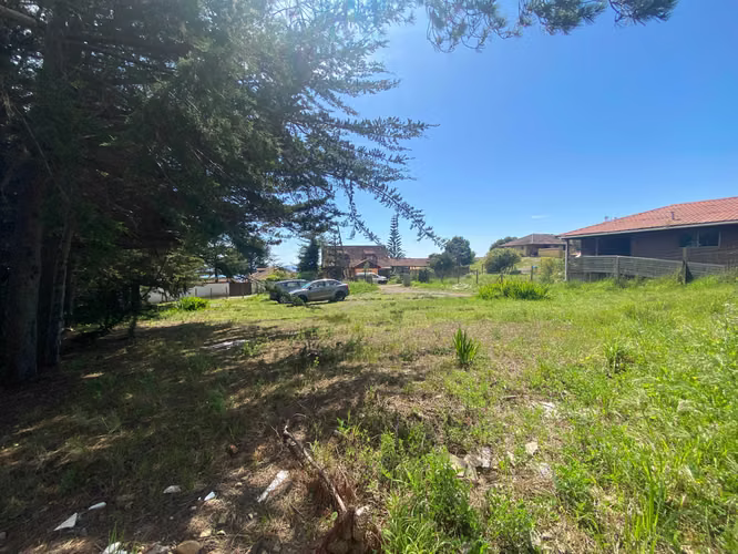 Sitio a pasos de la Playa en zona urbana (182612)