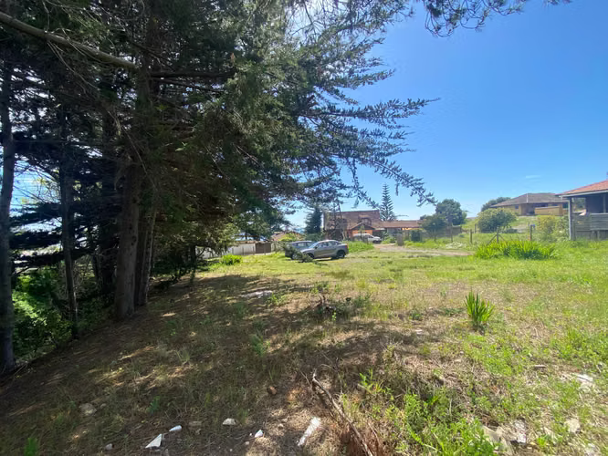 Sitio a pasos de la Playa en zona urbana (182612)