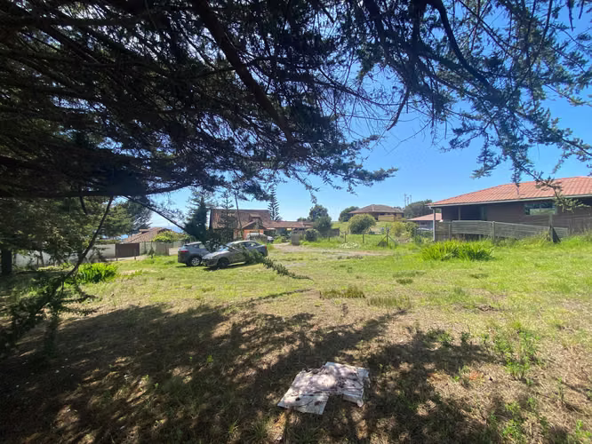Sitio a pasos de la Playa en zona urbana (182612)