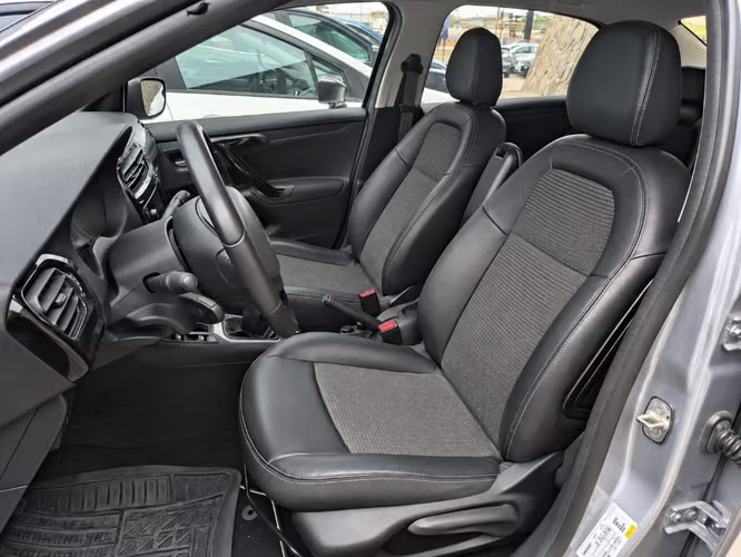 Peugeot 301 1.6 ALLURE HDI 92 MT DIESEL	 2022 - Imagen 9