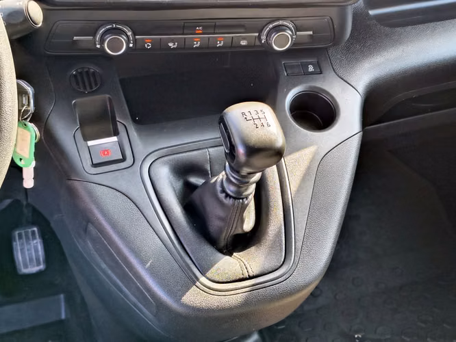 PEUGEOT PARTNER 2023 - Imagen 14