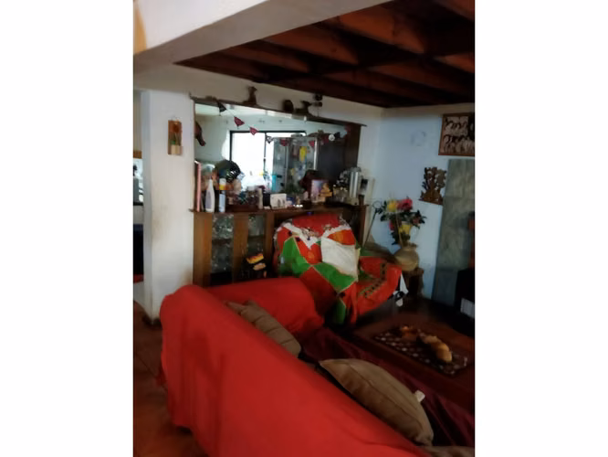 EN VENTA CASA CON AMPLIO TERRENO EN PIRQUE $ 220 MILLONES - Imagen 10