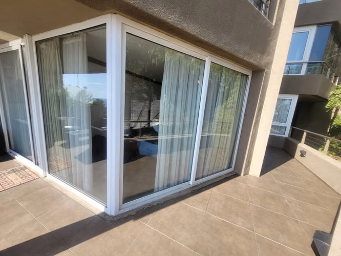 Dpto en Venta amoblado 2D 2B + Bod y 2 Estacionamientos. Costa Brava Concón $370 millones - Imagen 27