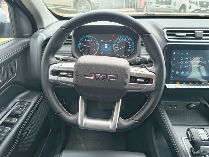 Jmc Grand avenue 4X2 AT EURO 6C 2024 - Imagen 16