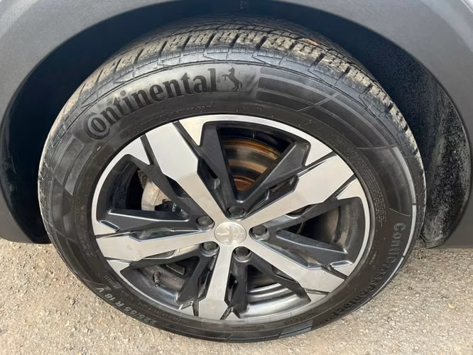 PEUGEOT 5008 ALLURE PACK THP 165 EAT6 - 2023 | 4285 - Imagen 9