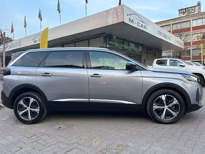 PEUGEOT 5008 ALLURE PACK THP 165 EAT6 - 2023 | 4285 - Imagen 8