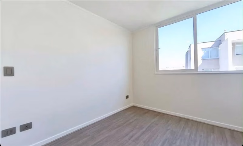 Casi nuevo impecable , 2D,3B, E y B, sector tranquilo