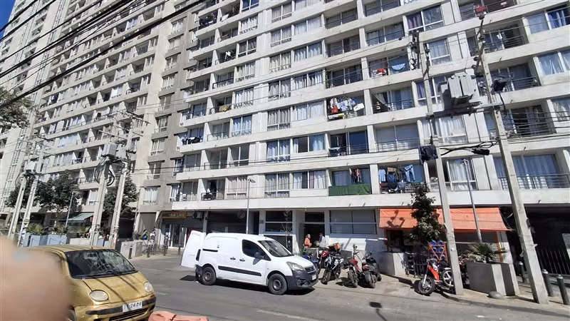 Departamento en venta de 2 dorm. en Estación Central - Imagen 3