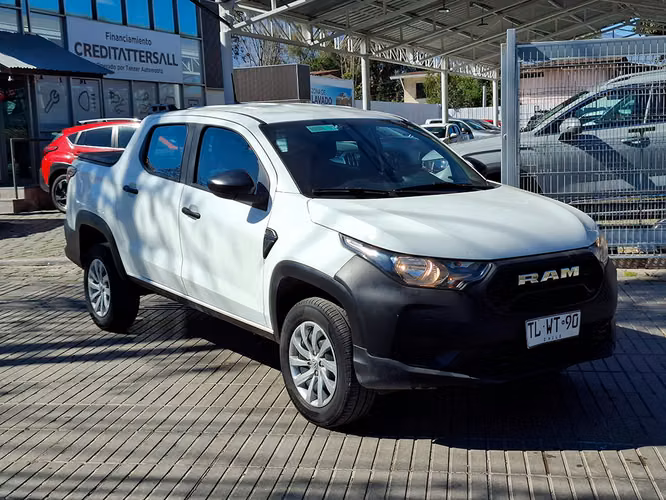 RAM 700 2024 - Imagen 3