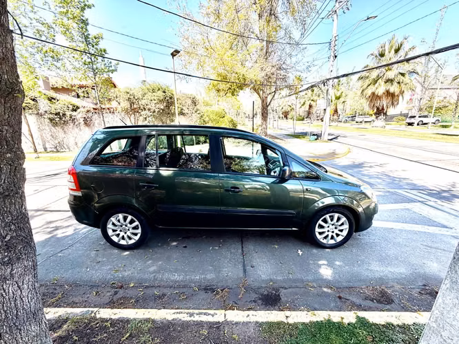 OPEL / CHEVROLET ZAFIRA 2012 ALEMANA | AUTOMÁTICA | 7 ASIENTOS
