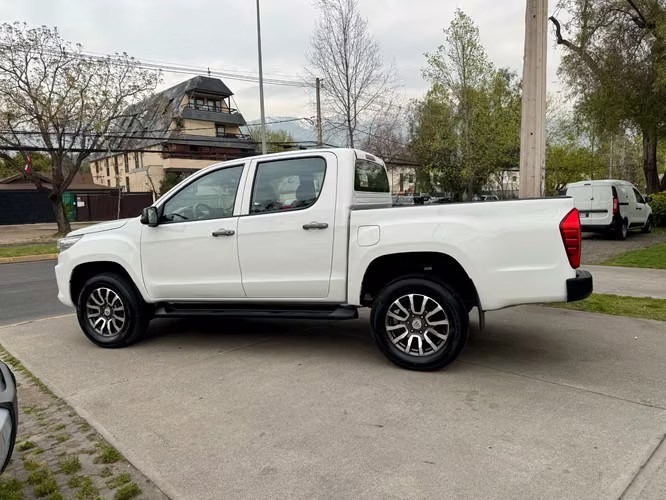 FOTON G7 DIESEL 2.0 MEC 6 VEL SOLO 4.500 KM DESCUENTA IVA VER EN LAS CONDES 2026
