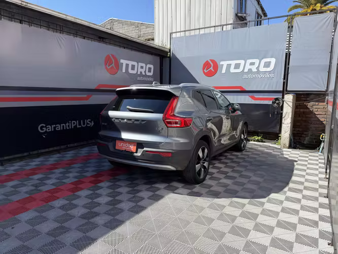 VOLVO XC40 D4 ADW 2.0 AUT (PIE DESDE $6.200.000)
