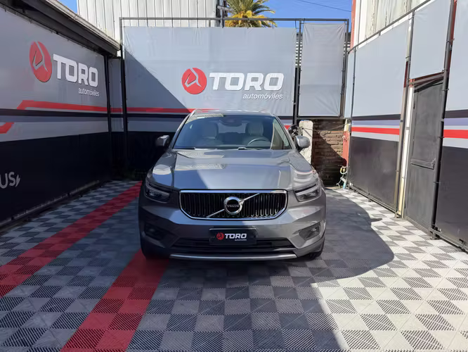 VOLVO XC40 D4 ADW 2.0 AUT (PIE DESDE $6.200.000)