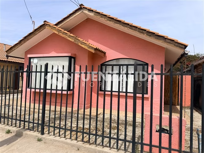 Casa en arriendo de 3 dorm. en La Serena