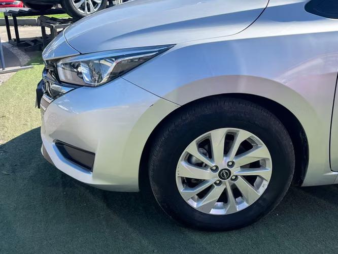 Nissan Versa 1.6 SENSE 4X2 MT 4P 2025 - Imagen 10