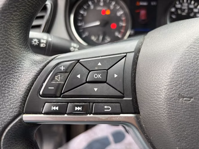 Nissan X-trail 2.5 SENSE MC 4X2 2ROW CVT AT 5P 2022 - Imagen 18
