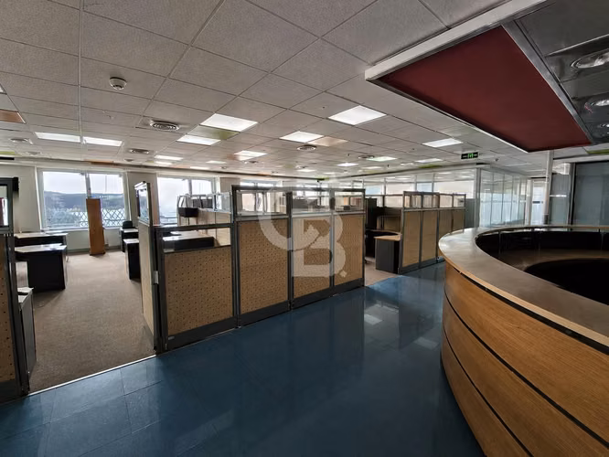 Oficina corporativa habilitada de 986 m² Santiago Centro