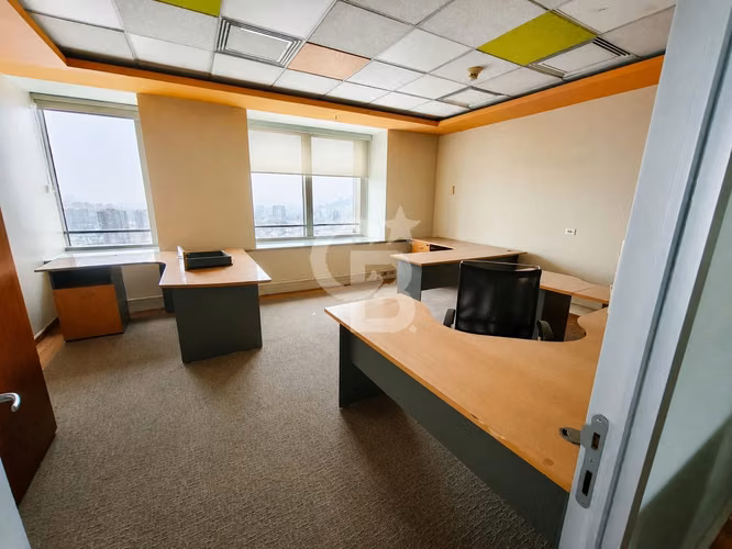 Oficina corporativa habilitada de 986 m² Santiago Centro