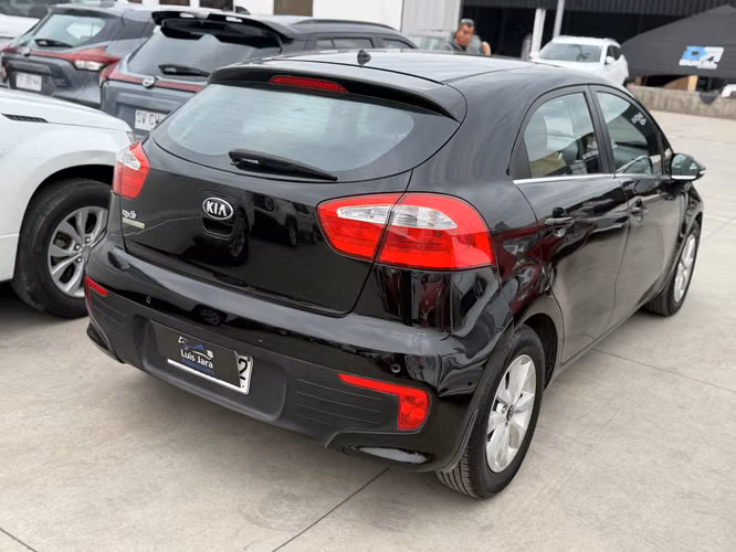 KIA RIO 5 EX AT - Imagen 6