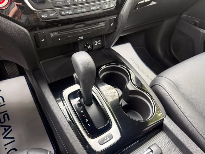 Honda Pilot ELITE 3.5 V6 4x4 (2019) - Imagen 17