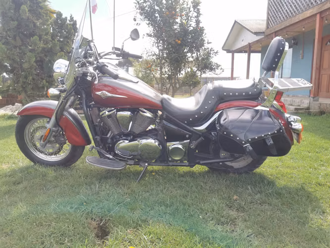 MOTO KAWASAKI VULCAN 900 CLASSIC LT