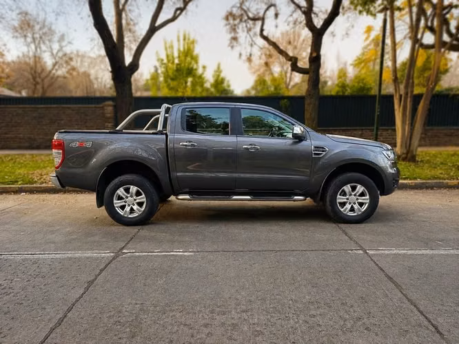 FORD RANGER DSL XLT 4X4 3.2L AT - 2023 | 2888 - Imagen 9