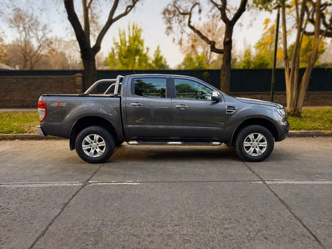 FORD RANGER DSL XLT 4X4 3.2L AT - 2023 | 2888 - Imagen 16