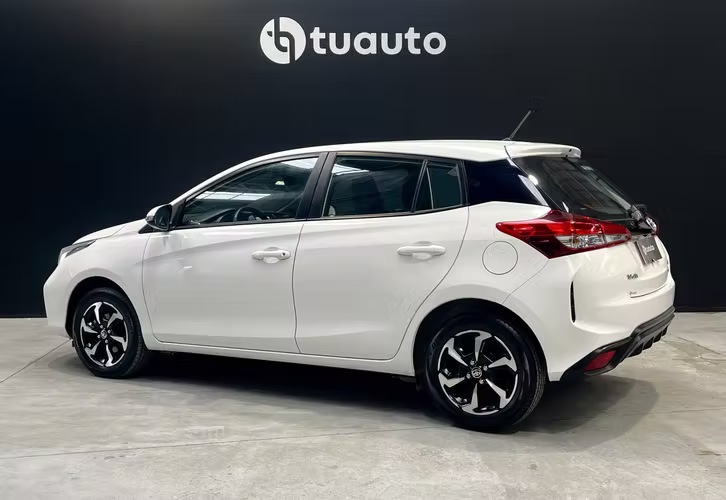 TOYOTA YARIS 1.5 MT S - Imagen 6